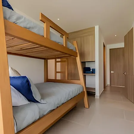 Vista A Laguna Cristalina + 2 Alc + Parking Apartamento