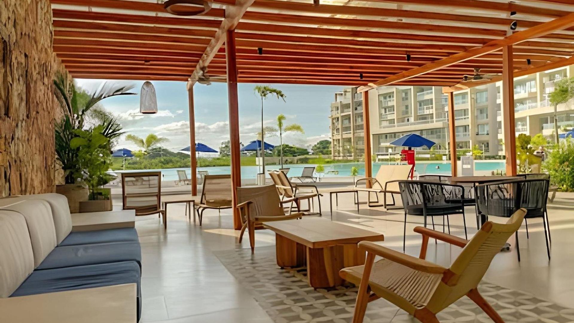Vista A Laguna Cristalina + 2 Alc + Parking Apartamento