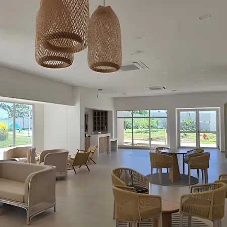 Vista A Laguna Cristalina + 2 Alc + Parking Apartment *