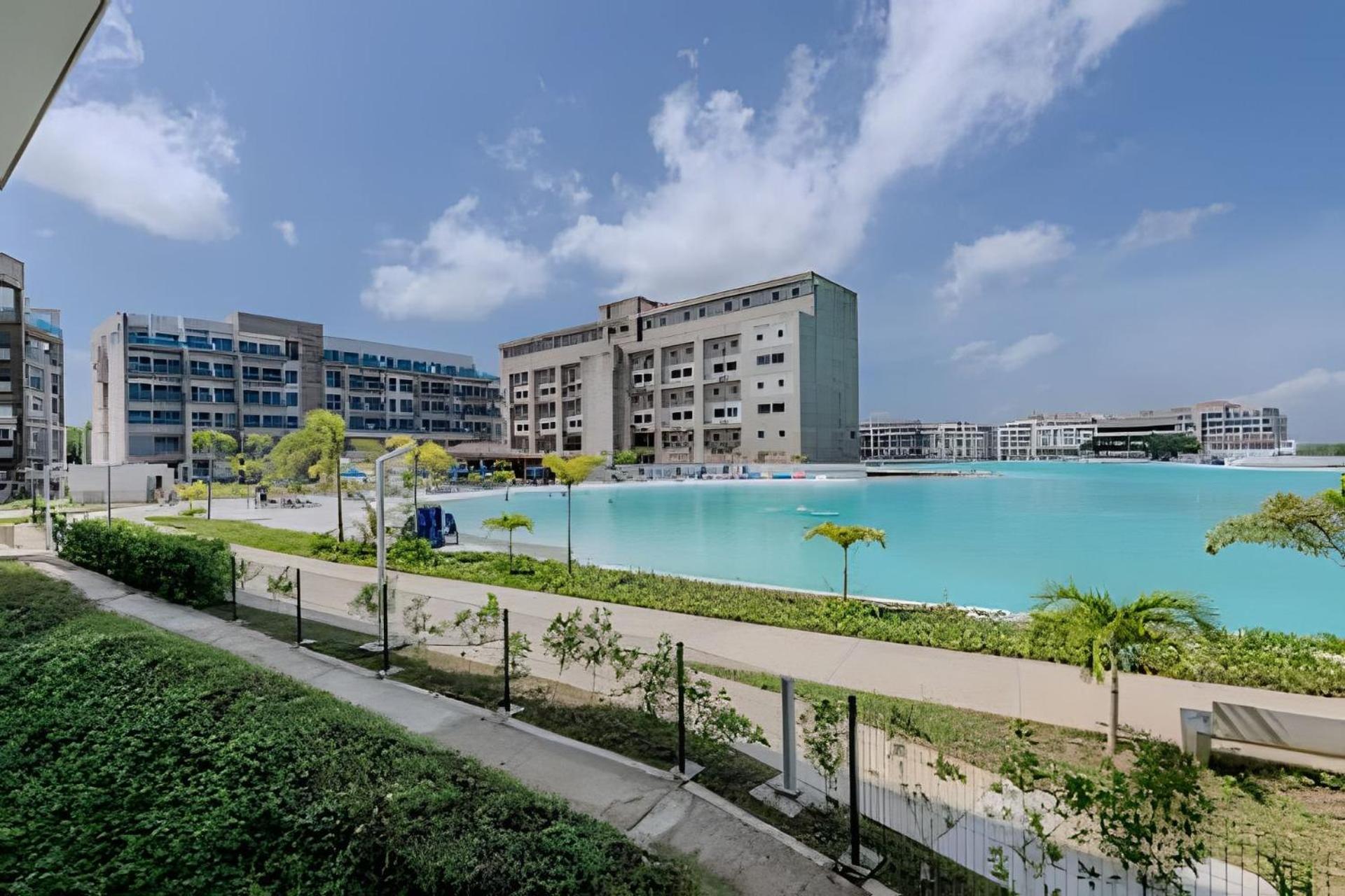 Vista A Laguna Cristalina + 2 Alc + Parking Apartamento